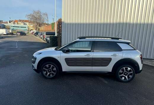Citroen C4 Cactus 1.2 PureTech Business GPS (Fleet)
