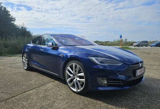 Tesla 75D All Wheel Drive Panodak Wit interieur