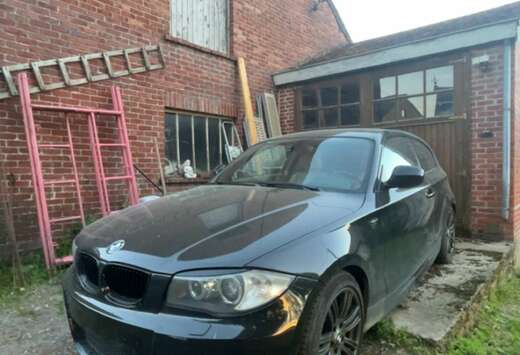 BMW M PACK Accidentée