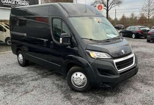 Peugeot 2.2 BlueHDi L2H2 Premium S/S