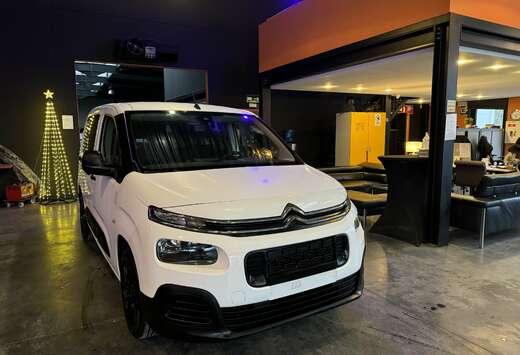 Citroen 1.2 - 49.230 KM  A/C - RADIO USB/TEL - LIM/RE ...