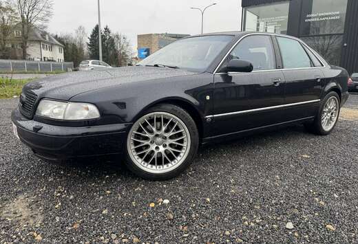 Audi 4.2i V8 Quattro Tiptronic