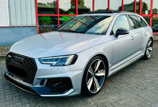 Audi RS4 Avant quattro tiptronic FULL OPTION