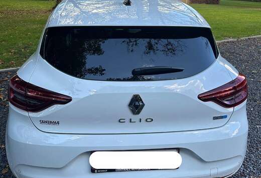 Renault Clio techno E-Tech full hybrid 145