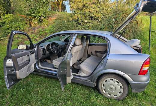 Opel 1.2i XE 16v Comfort