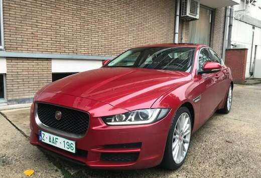 Jaguar 25t Portfolio - Aut. - Pano  125.000 km - 2016