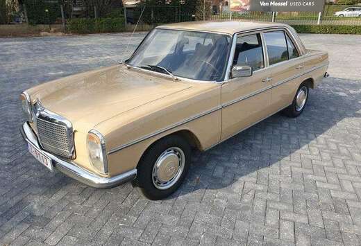 Mercedes-Benz W114 automaat