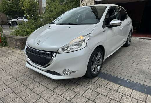 Peugeot 1.2i Style Blanc Nacre 96200km Avec Le Carpas ...