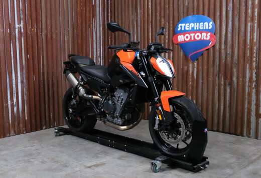 890 Duke Leovince