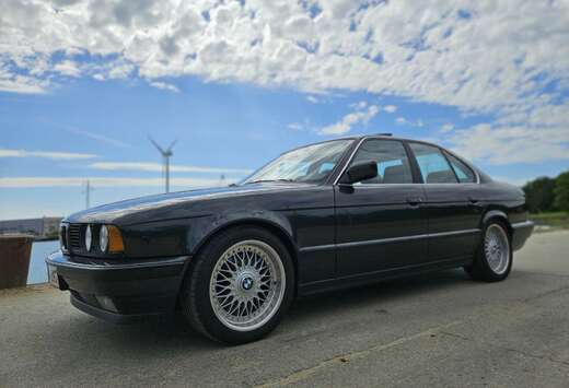 BMW 525i