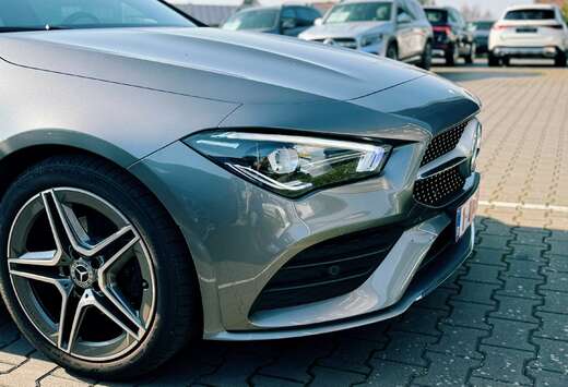 Mercedes-Benz Shooting Brake 7G-DCT AMG Line