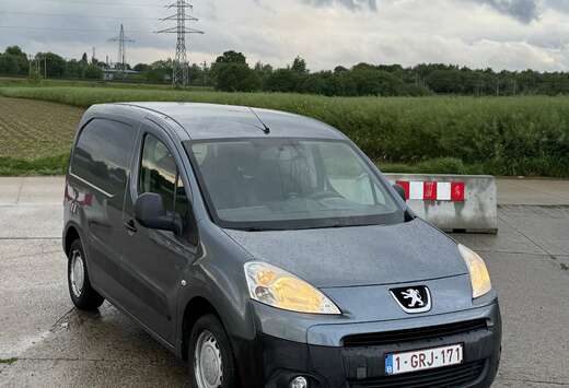 Peugeot 1.6i L1H1 Confort 120