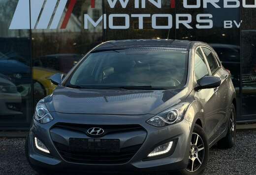 Hyundai i30 1.6 Automatik Style