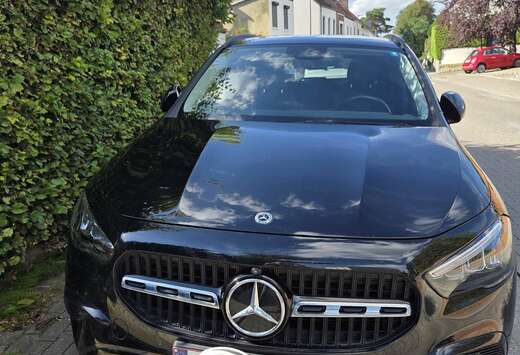 Mercedes-Benz Luxury Line