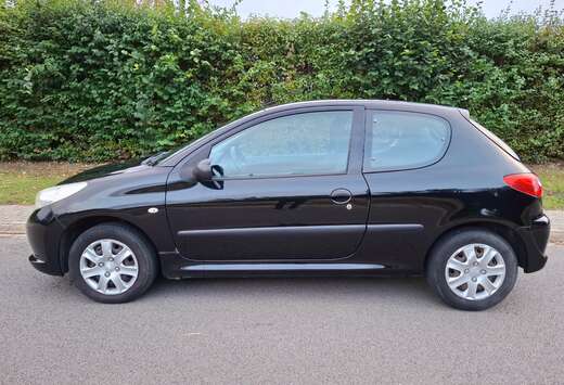 Peugeot 206+ ( 207 ) 1.1i Trendy