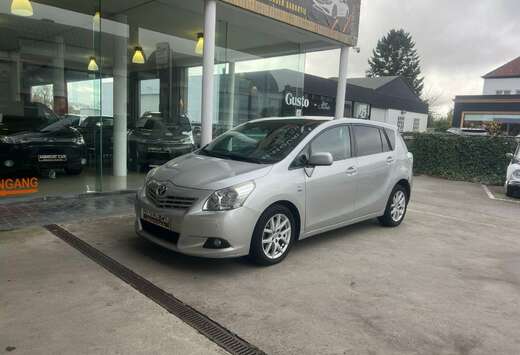 Toyota 2.2 D-4D Automatik Executive