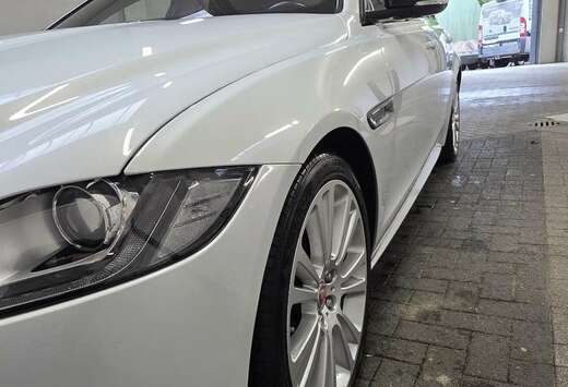 Jaguar 2.0 D AWD R-Sport