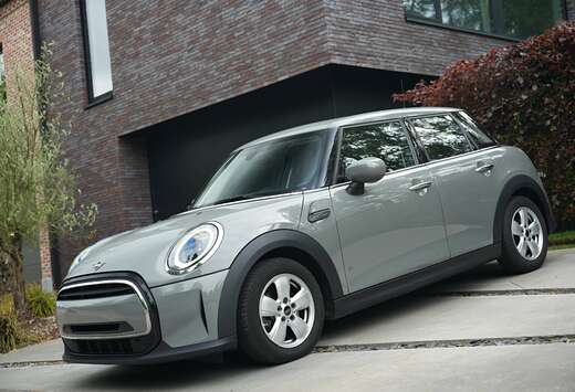 MINI 1.5 Facelift LED/DigitalDash/CarPlay/ParkSens/CC