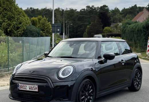 MINI 1.5A 94.000km*FULL BLACK*PANO*CARPLAY