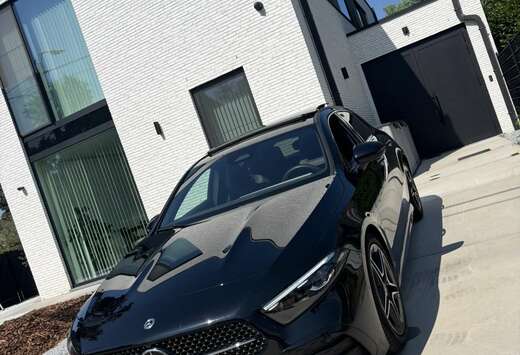 Mercedes-Benz A 180 Star Edition AMG Line Premium
