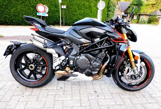 1000 RR , neuve 400 km , 3 ans de garantie
