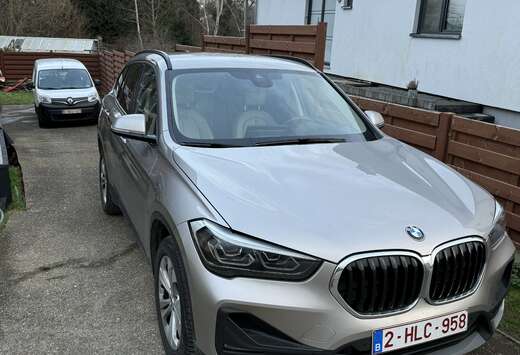 BMW xDrive25e Advantage