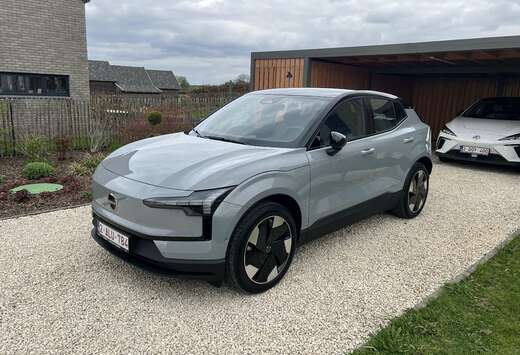 Volvo EX30 69 kWh AWD Twin Motor Performance Ultra (3 ...