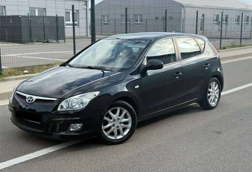 Hyundai Hyundai i30 1.6 Turbo CRDi * 72.000 Km * AUTO ...