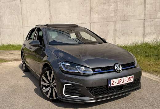 Volkswagen GTE *pano* *volledig Onderhoudsboek*