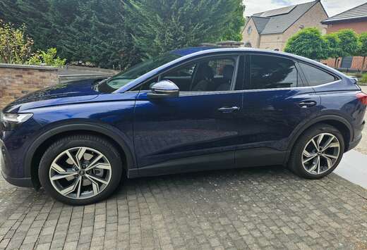 Audi Q4 e-Tron 82 kWh 40 Edition One Blue