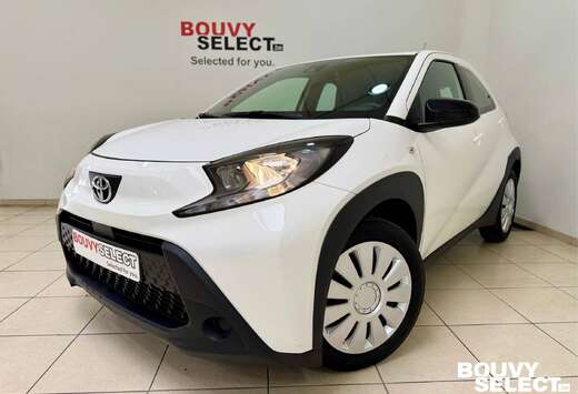 Toyota *CARPLAY*CAMÉRA RECUL*SIÈGES CHAUFFANTS*