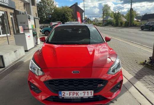 Ford 1.0 EcoBoost ST-Line Business