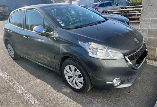 Peugeot 208 PureTech 82 Style