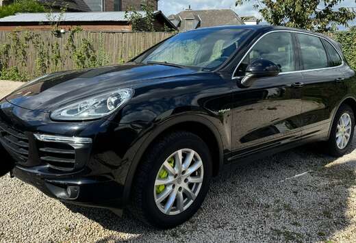 Porsche Cayenne S Hybrid Tiptronic S