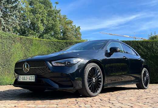 Mercedes-Benz CLA 200 AMG Line\