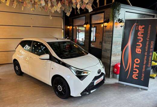 Toyota Aygo 1.0i VVT *CAMERA + CARPLAY + CARNET**