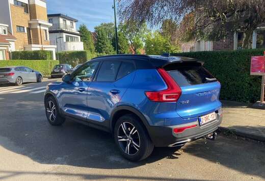 Volvo XC40 2.0 T4 AWD R-Design Geartronic