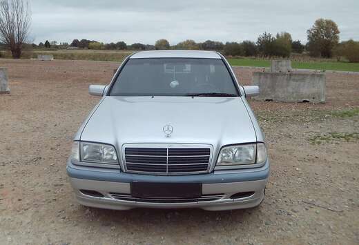 Mercedes-Benz C 200 CDI Elegance