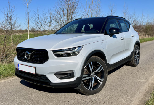 Volvo Recharge full R-Design - Alcantara - Harman - T ...