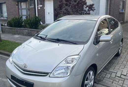 Toyota Hybrid 1.5i VVT-i 16v THS Luna
