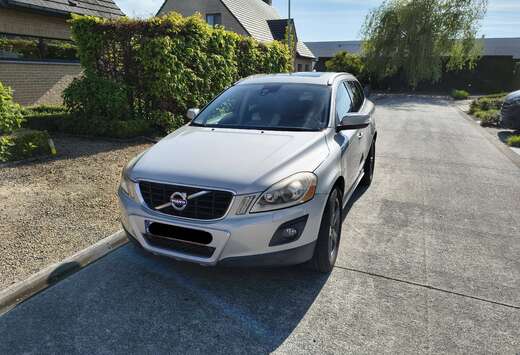 Volvo XC60 2.4 D AWD Summum Geartronic