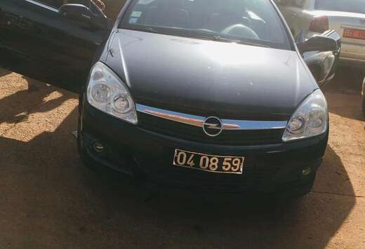 Opel Cabriolet 1.4i 16V Power Pack