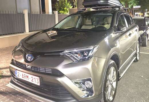 Toyota 2.5 hybride; 58.000 km, série exécutive,