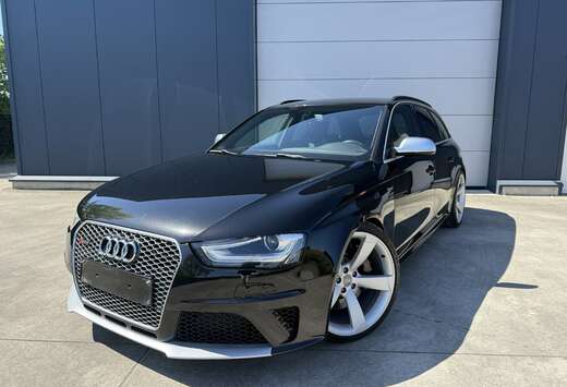 Audi RS4 4.2 V8 FSI Quattro S tronic