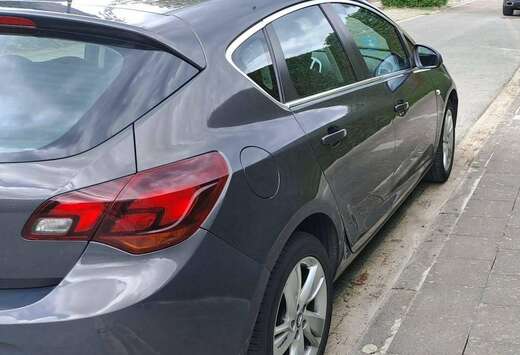 Opel Astra 1.4 Turbo Enjoy