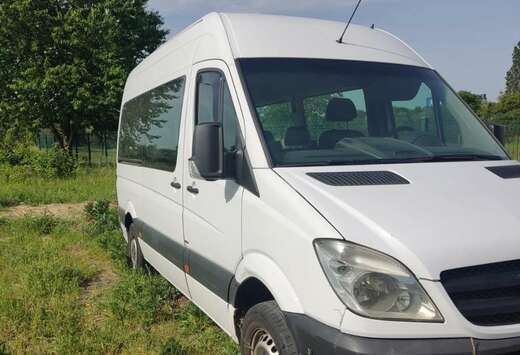 Mercedes-Benz 324 3.5i V6 A2H3