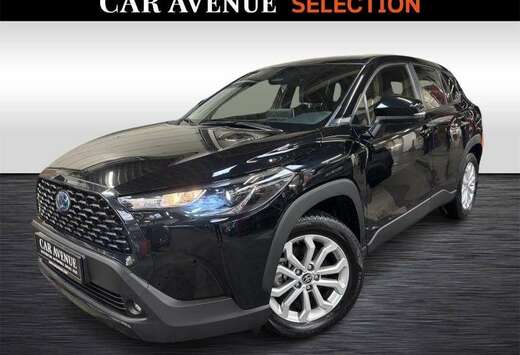 Toyota Dynamic 2,0 Hybrid + Safety Pa