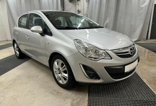 Opel Corsa 1.4-101 AUTO/CROISIÈRE