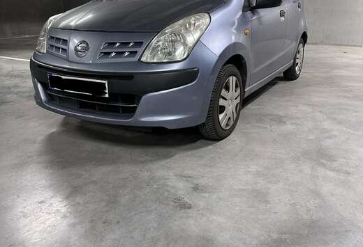 Nissan 1.0i Visia
