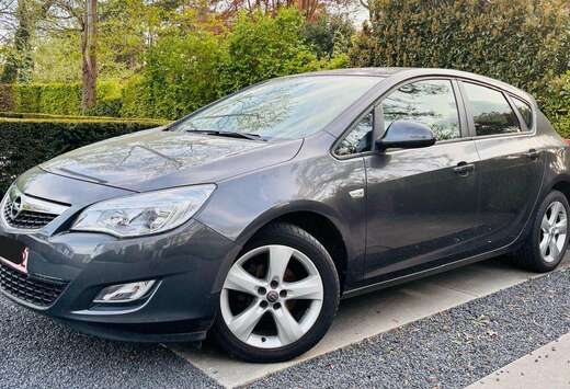 Opel Astra 1.4i Enjoy